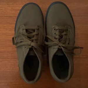 Men’s Vans Sneakers Green/Brown Size 8 *NEW*